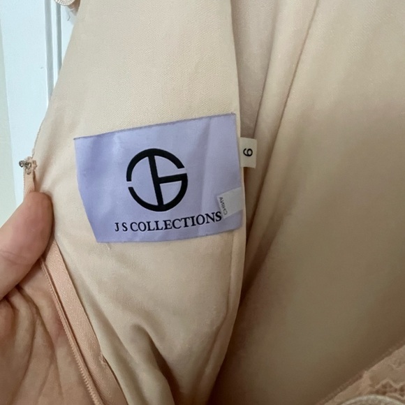 Lace and Embroidery Dress - Picture 3 of 3